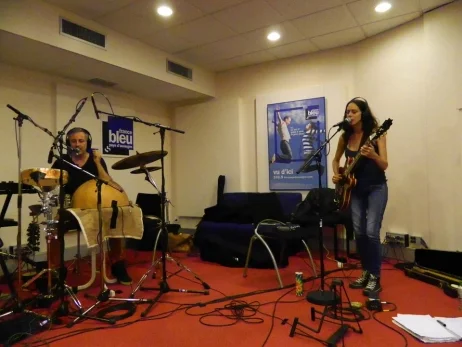 140921 Hypnotic Wheels - live France Bleu 03